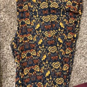 Leggings bundle any 3 for $18